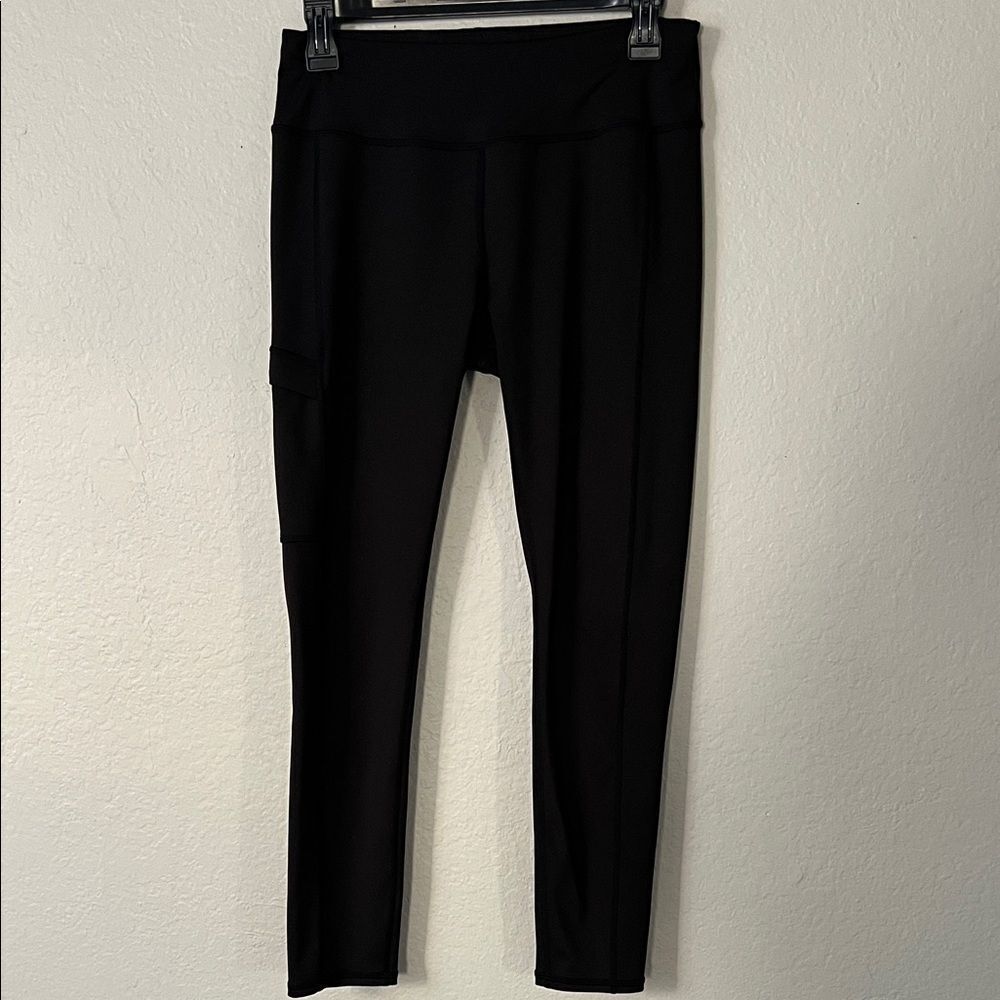 NWOT Helly Hanson Fitted Adjustee Black High-Waisted Leggings  in Size M